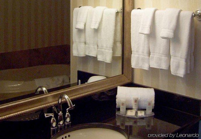 Towneplace Suites Detroit Warren Eksteriør billede