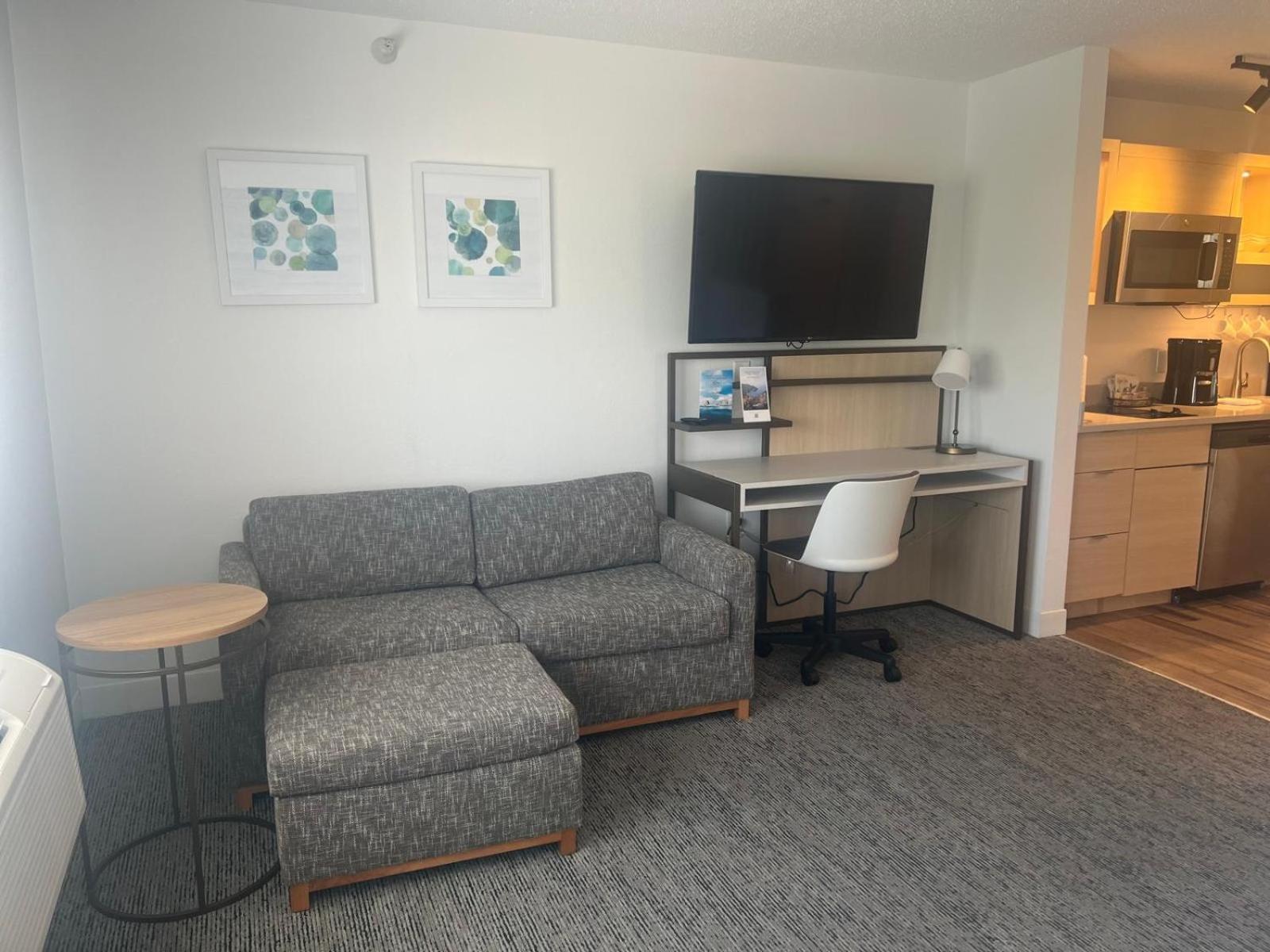Towneplace Suites Detroit Warren Eksteriør billede