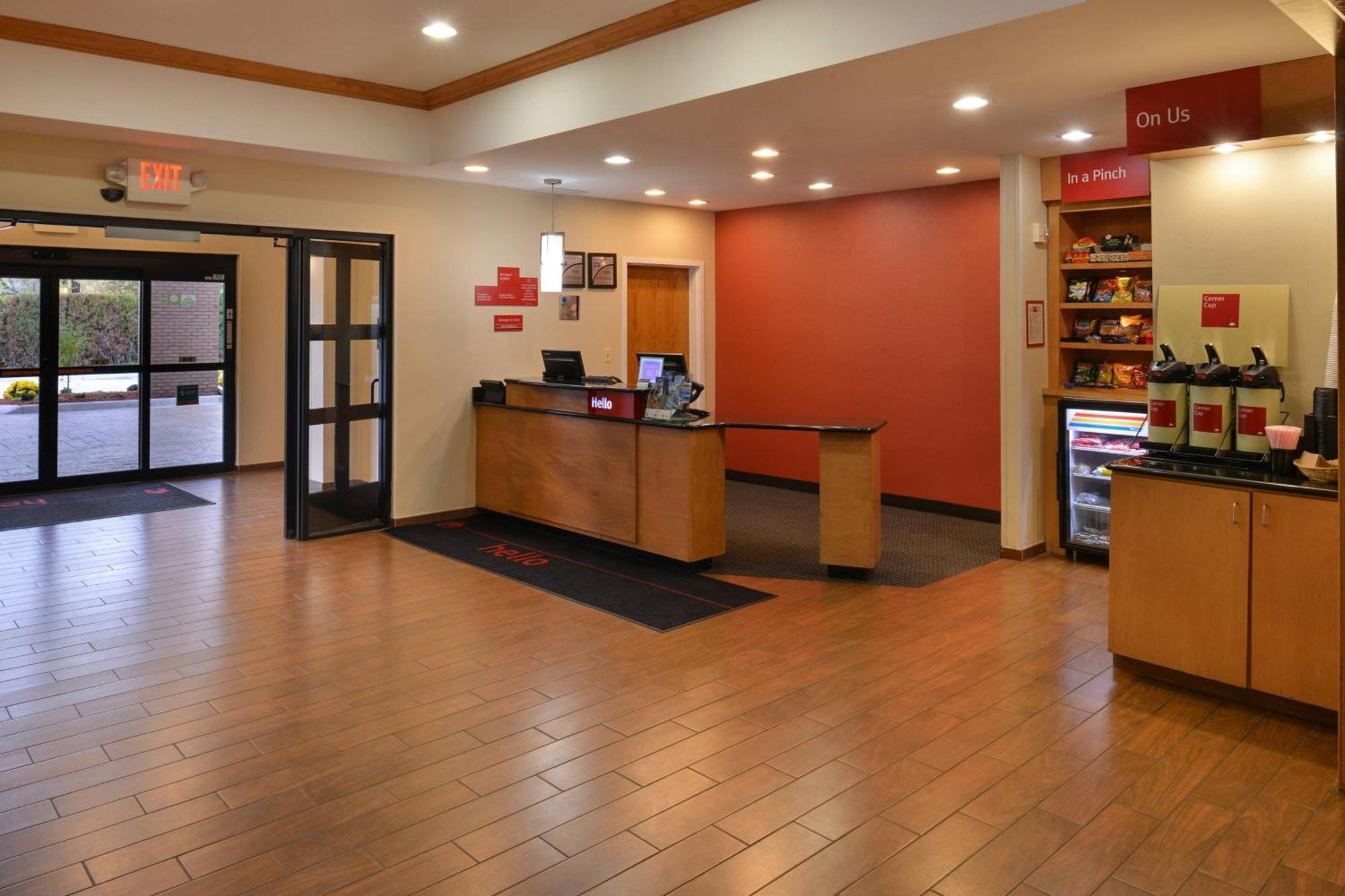 Towneplace Suites Detroit Warren Eksteriør billede