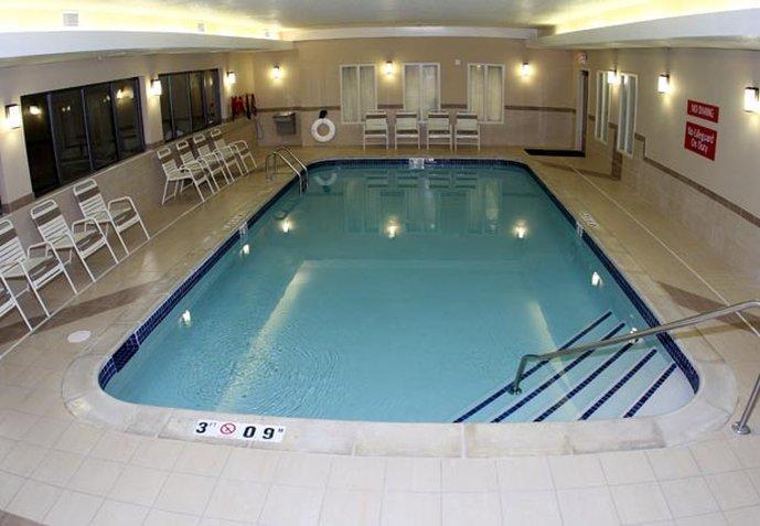 Towneplace Suites Detroit Warren Eksteriør billede