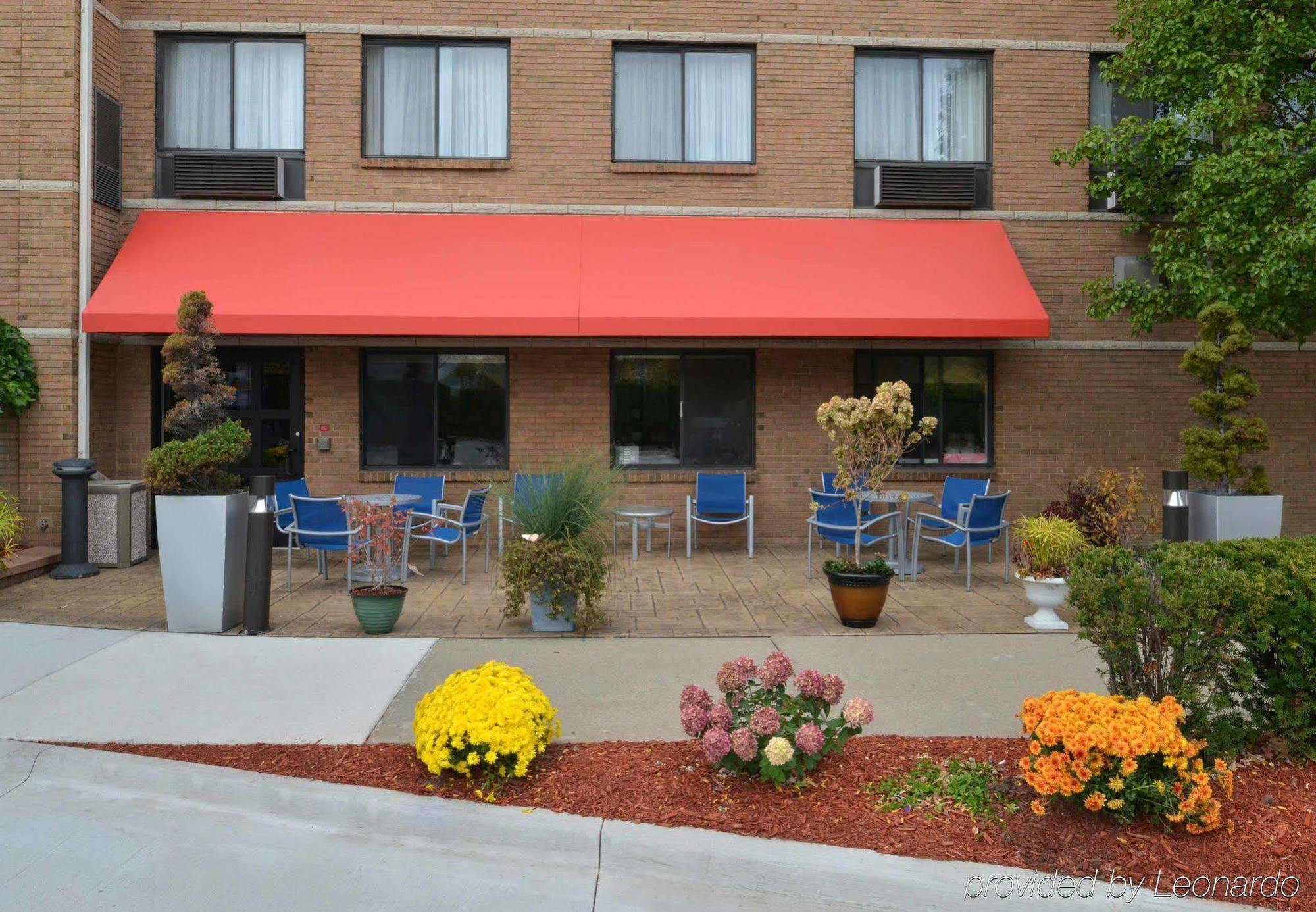 Towneplace Suites Detroit Warren Eksteriør billede